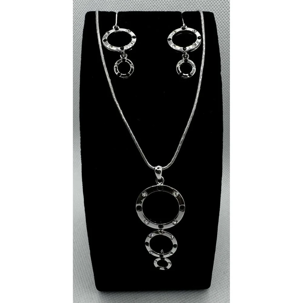Cookie Lee Jewelry Set Silver Tone Faux Onyx CZ Pendant Necklace Earrings 90s